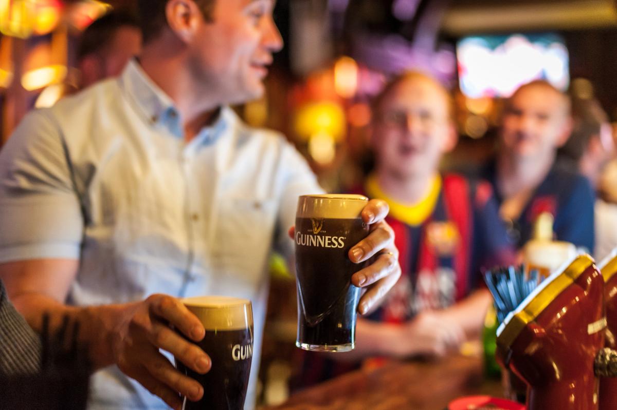 Noche especial en un bar sin gastar de más | My Bar Barcelona